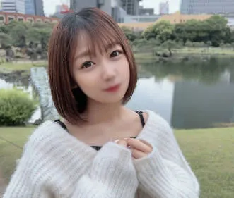 FC2PPV-3738478 就讀美容學校的美甲師