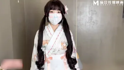 線下cos陪玩白嫩美少女遇到變態客戶 QQ糖