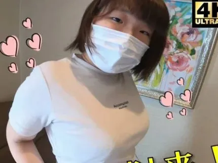 FC2PPV-4572279 相貌平平的大學二年級學生