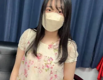 FC2PPV-4633039 來自越南的可愛娃娃臉