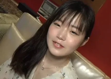 FC2PPV-3684516 社會經驗少的年輕金秀梅被盡情玩弄並中出