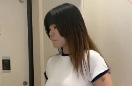 FC2PPV-4843612 上京18歳生挿入膣內清掃