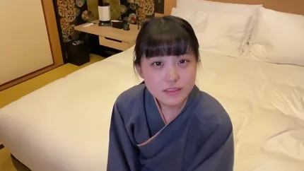 [無碼洩漏] FC2PPV-3166039 18歲美少女小櫻再次登場3P初體驗