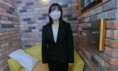 FC2PPV-4813109 看起來很嚴肅的蕩婦直接從工作場所到情侶酒店