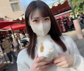 FC2PPV-3750309 從學生時代就對我有好感的可愛學妹