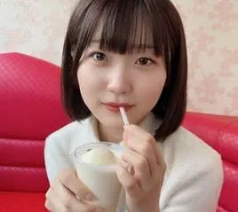 FC2PPV-3845406 利用金錢和權力誘騙一位擁有天使般笑容的少女