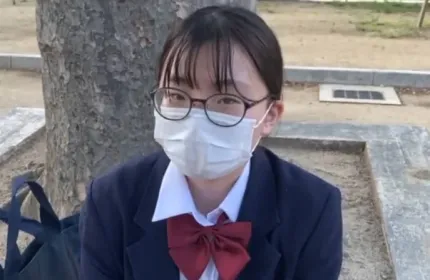 FC2PPV-3338623 文藝處女