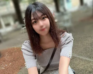 FC2PPV-3979656 一個對男人毫無經驗的女大學生脫掉了內褲