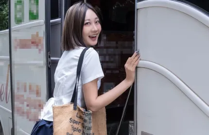 夏日性愛巴士感謝祭 Jenny