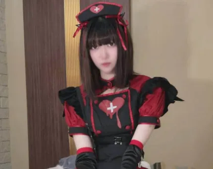 FC2PPV-4749192 黑色情趣護士制服
