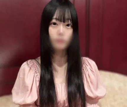 FC2PPV-4665719 擁有美麗肌膚但有嚴重精神健康問題