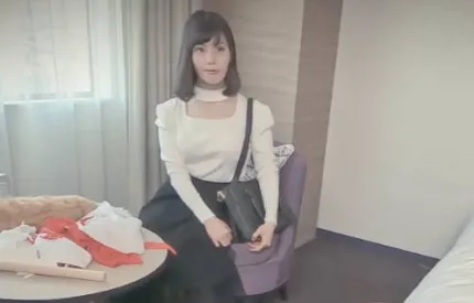FC2PPV-2828810 辦公室女神