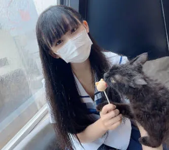 FC2PPV-3102525 純真無邪的外表讓人難以想像她是如此敏感