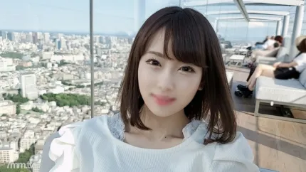 FC2PPV-2183179 與街頭偶遇的美女久別重逢