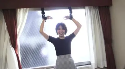 FC2PPV-1783634 美麗優雅的妻子回到家中被捆綁蒙眼並被各種情趣玩具玩弄