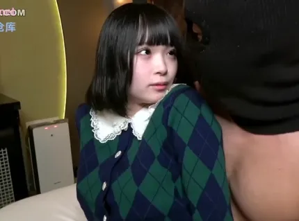 FC2PPV-4672556 租借純白白皙美少女首播