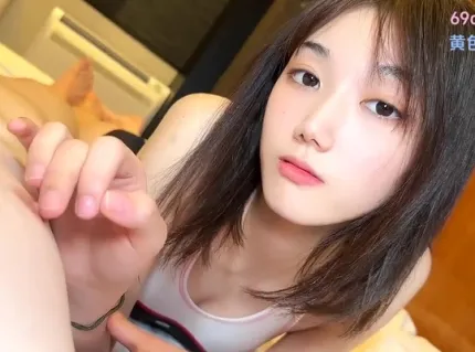 FC2PPV-4521223 溫婉美女遭巨棒狂插痙攣連射失守