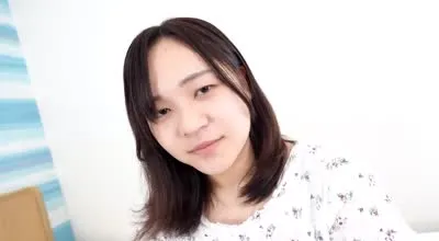 FC2PPV-4544100 看起來樸素但脫了超厲害的業餘妹