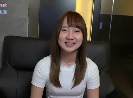FC2PPV-4903878 罕見處陰柔美艷狂顛高潮射爆