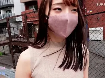 FC2PPV-4618535 萬年終日發情嬌喘學妹自慰大噴