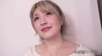 FC2PPV-4722539 毛茸茸白皙蕩婦舞者辣妹老婆性慾爆炸邊緣