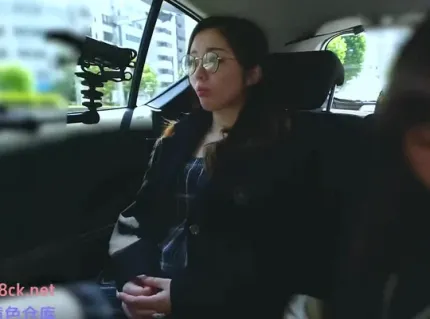 FC2PPV-4928009 下顎美女雙射精高潮淪陷