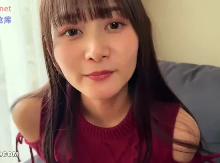 FC2PPV-4922824 十九歲純情美少女首度無套淪陷