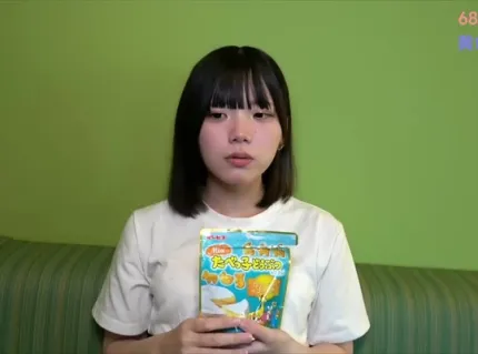 FC2PPV-4955809 萌系偶像級女大學生初體驗高潮痙