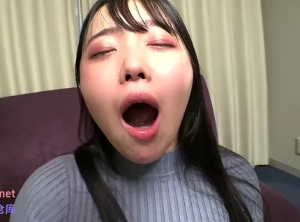 FC2PPV-4940524 杯嫩妹初嘗巨根喉爆六射