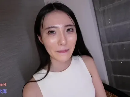 FC2PPV-4939195 白膚腹肌美少女敏感嬌軀狂插