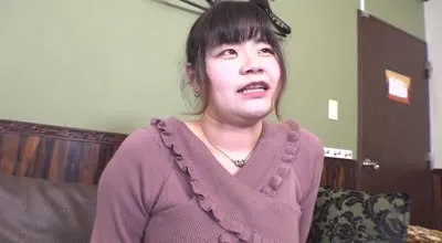 FC2PPV-4520553 享受豐滿肉體石川縣居酒屋打工的女生