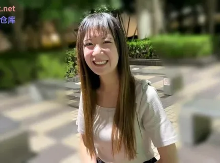 FC2PPV-4937267 超長身高美少女首拍遭猛插潮噴