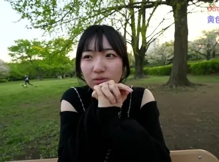 FC2PPV-4926279 處女歲初嘗性愛全程灌精潮噴