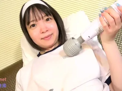 FC2PPV-4744003 矮個貧乳美少女藍裝中出淪陷