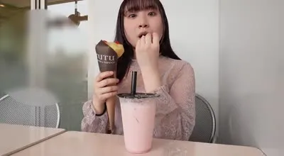 FC2PPV-4515805 初攝露臉召喚完美整潔外貌美麗巨乳女神