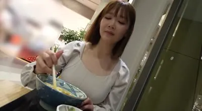 FC2PPV-4480519 天然H杯和美顏