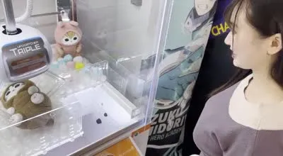 FC2PPV-4699874 G奶小妹在20歲的約會中無法忍耐馬上就被肏壞了