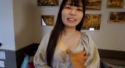 FC2PPV-4205235 壓倒性透明感的千金小姐小優醬