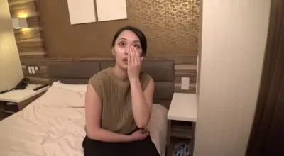 FC2PPV-4118598 美麗的妻子擁有迷人的身材和強烈的性感