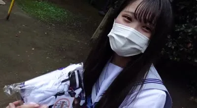 FC2PPV-3877289 被扭曲的愛情養育的乖巧受虐狂女高中生