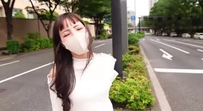 FC2PPV-3056797 潮吹得床都濕透了