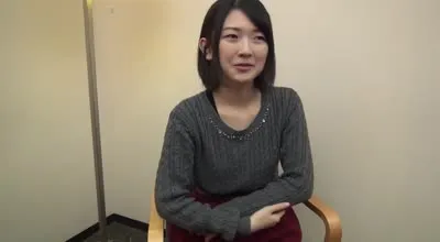 FC2PPV-1952142 幾乎透明純潔美麗的私處處女膜依然完好無損