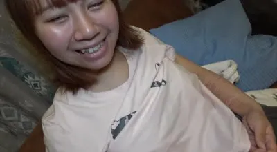 FC2PPV-4706284 在居酒屋搭訕的F罩杯乾洗店招牌女郎
