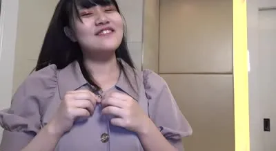 FC2PPV-1875825 濕透敏感的性感女孩