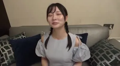 FC2PPV-4812452 色情女王接受了小鮮肉的精液