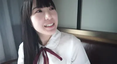 FC2PPV-1458145 偶像級黑髮少女