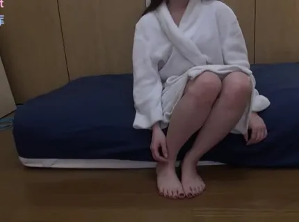 FC2PPV-1185859 全面露臉風格脫而出的黑頭髮的漂亮女士再次