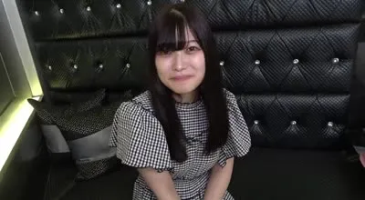 FC2PPV-4568451 內向靦腆大一新生初嘗中出