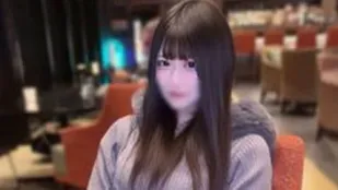 FC2PPV-4831173 穿著及膝襪的美臀和火辣身材的嬌女孩