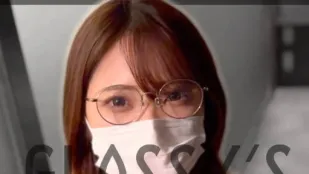 FC2PPV-4623177 可愛美人妻中出